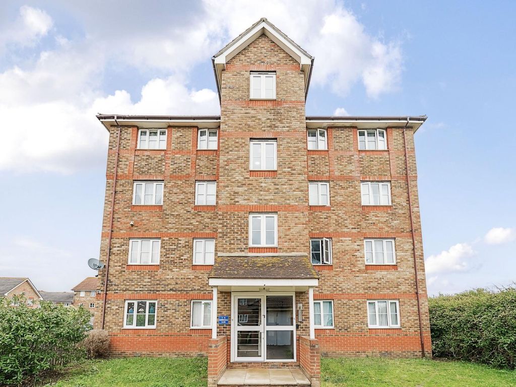 2 bed property for sale in Sunningdale Close, London SE28, £210,000 Zoopla