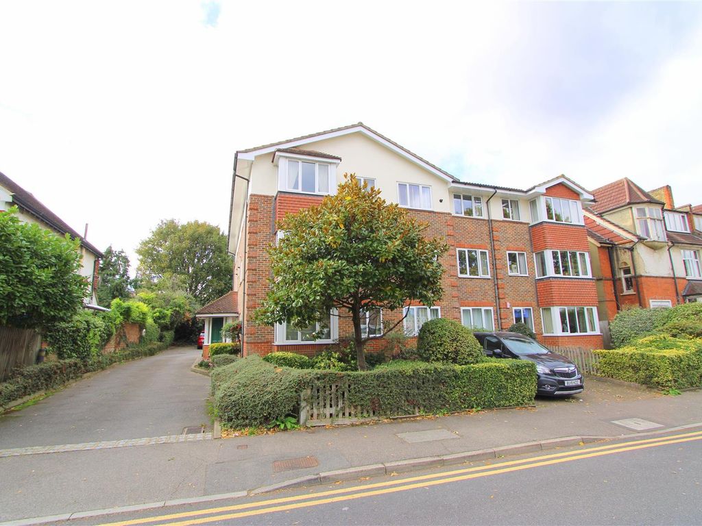 2 bed flat for sale in Magnolia Court, Parkgate Road, Wallington SM6