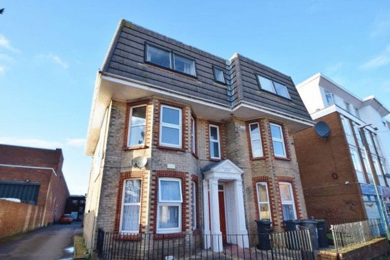 2 bed flat to rent in Waterloo Road, Winton, Bournemouth BH9 Zoopla