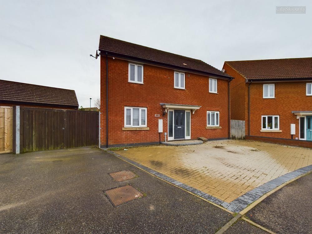4 bed detached house for sale in Burghfield Green, Peterborough PE4, £