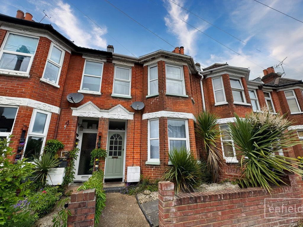 3 bed terraced house for sale in Cecil Avenue, Southampton SO16, £
