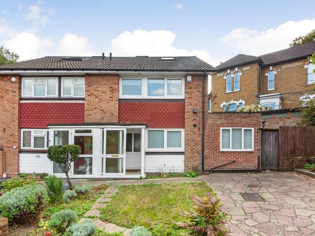 3 bed semidetached house for sale in Cintra Park, Crystal Palace