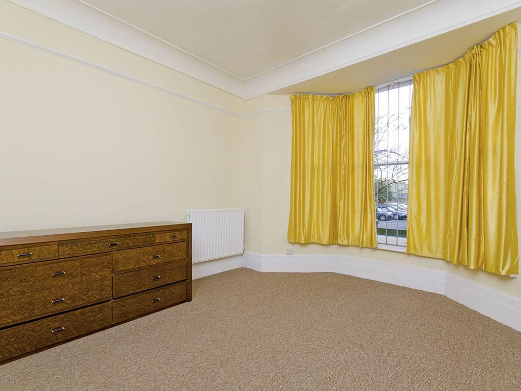 1 bed flat to rent in Horsford Road, Brixton, London SW2, £1,750 pcm