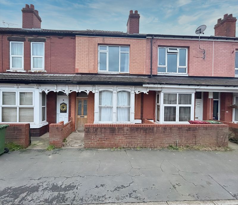 4 bed terraced house for sale in King Edward Street, Scunthorpe DN16, £