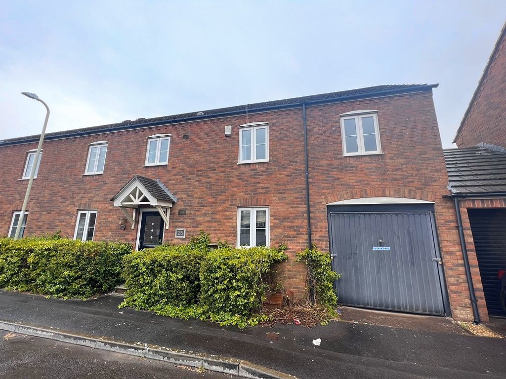 4 bed semidetached house for sale in Church Bell Sound, Cefn Glas