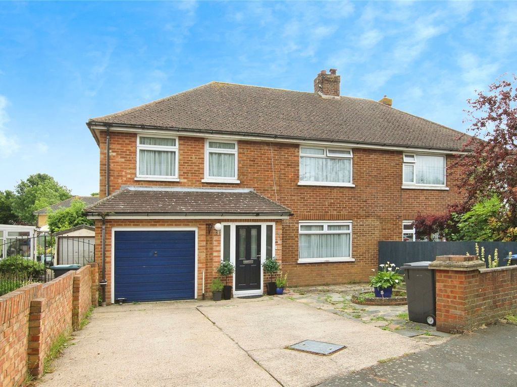 5 bed semidetached house for sale in Helvellyn Avenue, Ramsgate, Kent