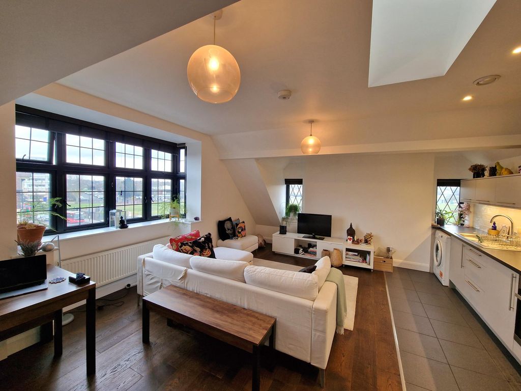 1 bed flat to rent in Catford Bridge Tavern, Station Approach, Catford