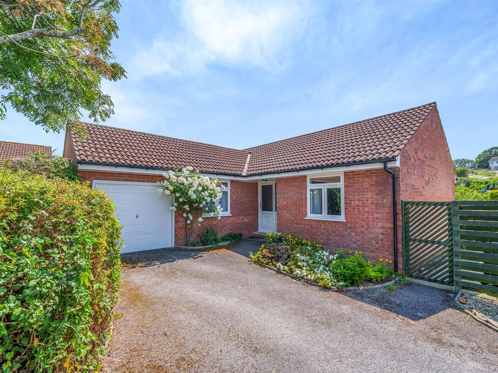3 bed detached bungalow for sale in Dukes Way, Axminster EX13 Zoopla