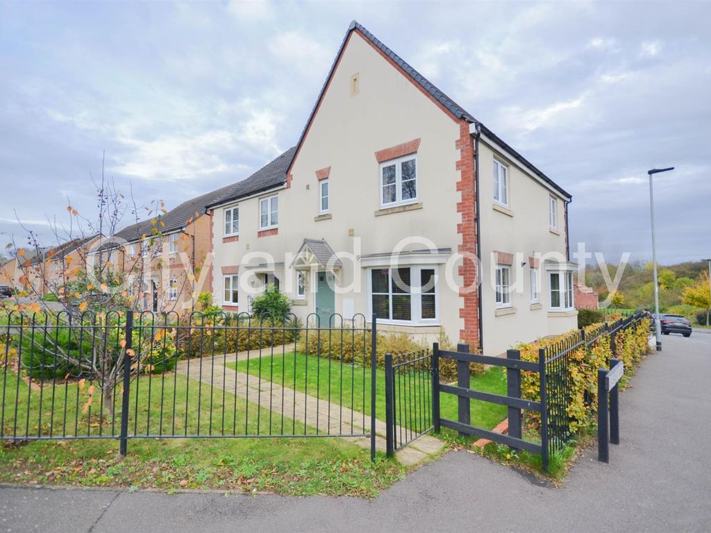 Everest Way, Hempsted, Peterborough PE7  