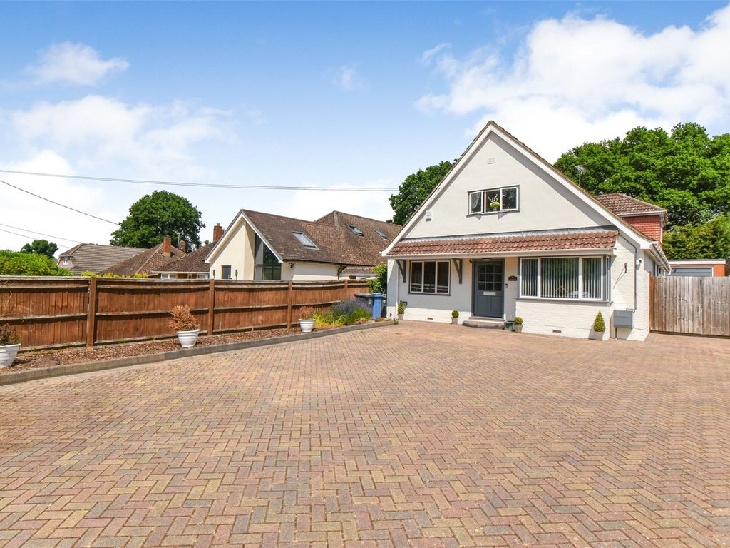 5 bed detached house for sale in Reading Road, Hook RG27 Zoopla