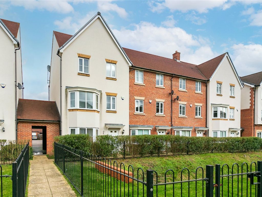 4 bed end terrace house for sale in Three Valleys Way, Bushey
