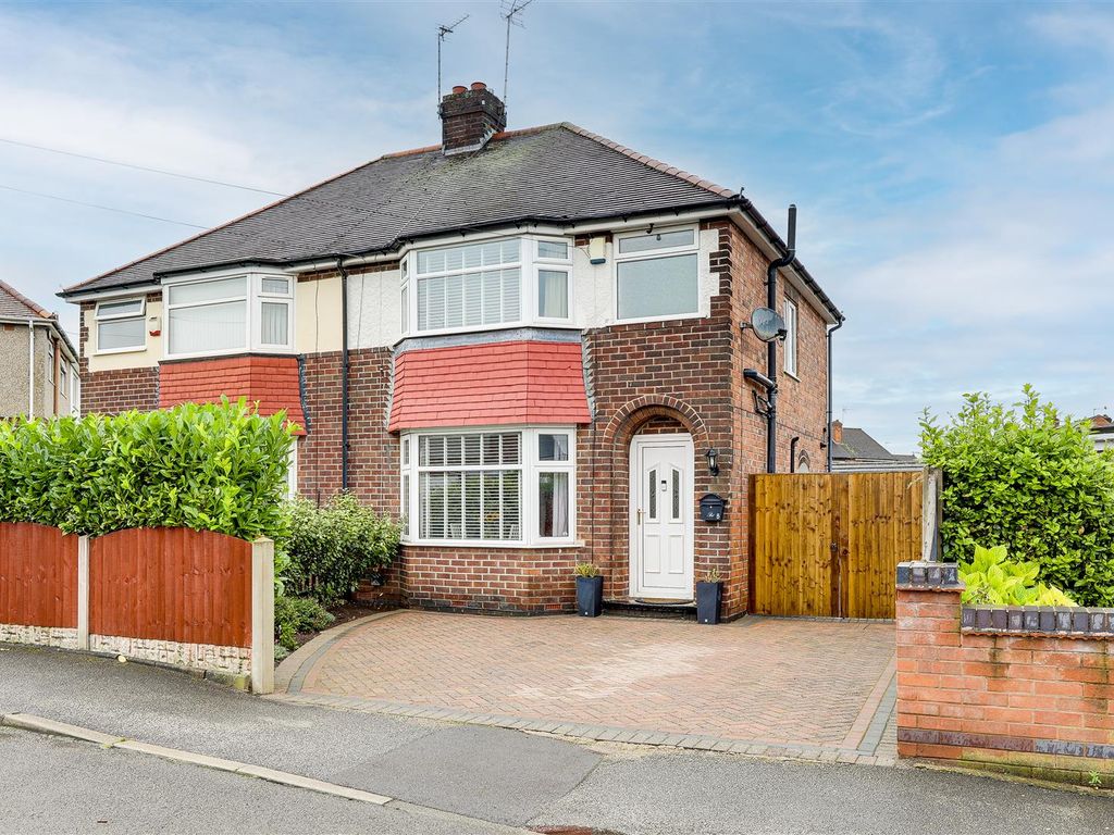 3 bed semidetached house for sale in Ashdale Avenue, Hucknall, Nottinghamshire NG15, £190,000