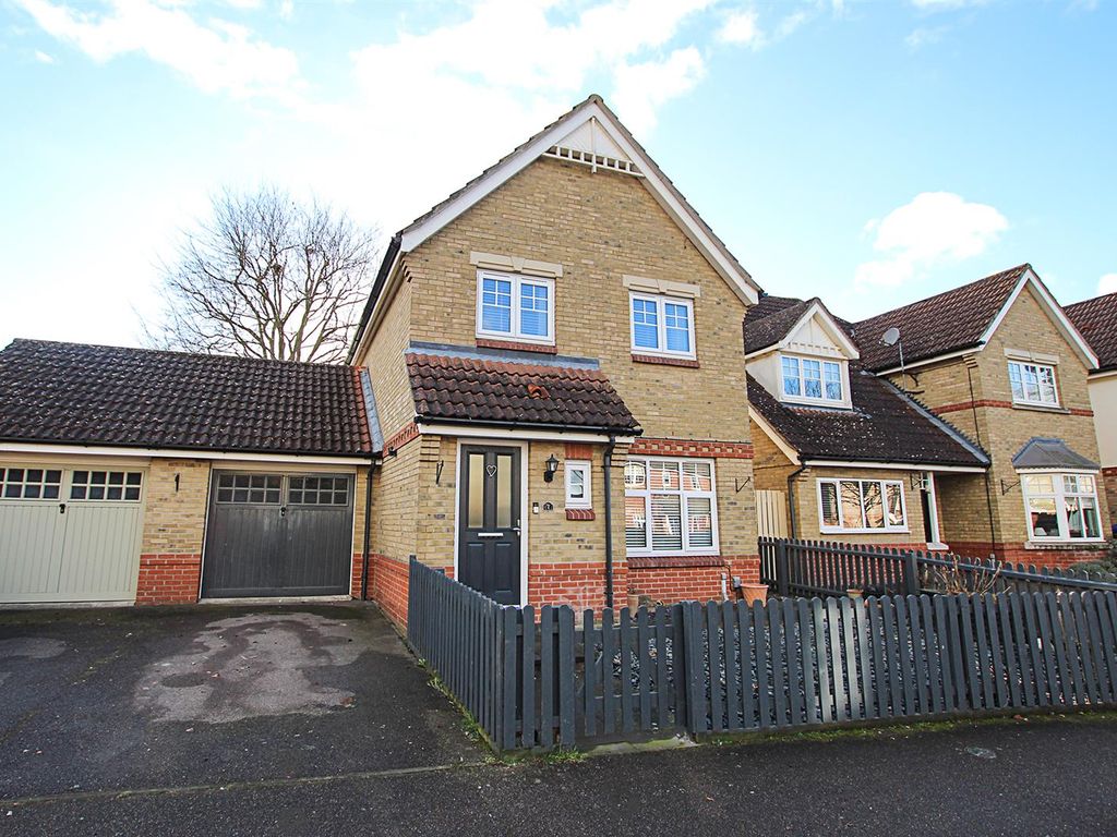 3 bed detached house for sale in Heasman Close, Newmarket CB8 Zoopla