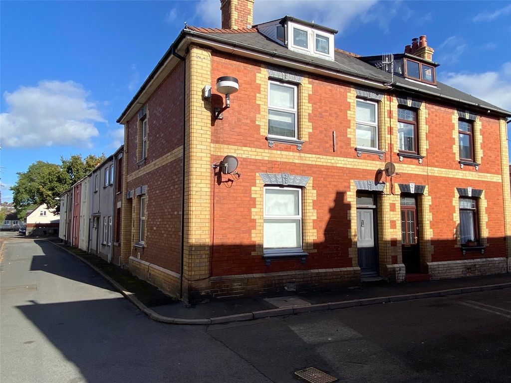 5 bed terraced house for sale in St. Davids Street, Brecon, Powys LD3