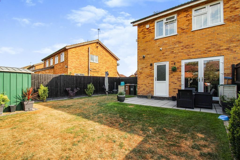3 bed semidetached house for sale in Sunnymead, Werrington