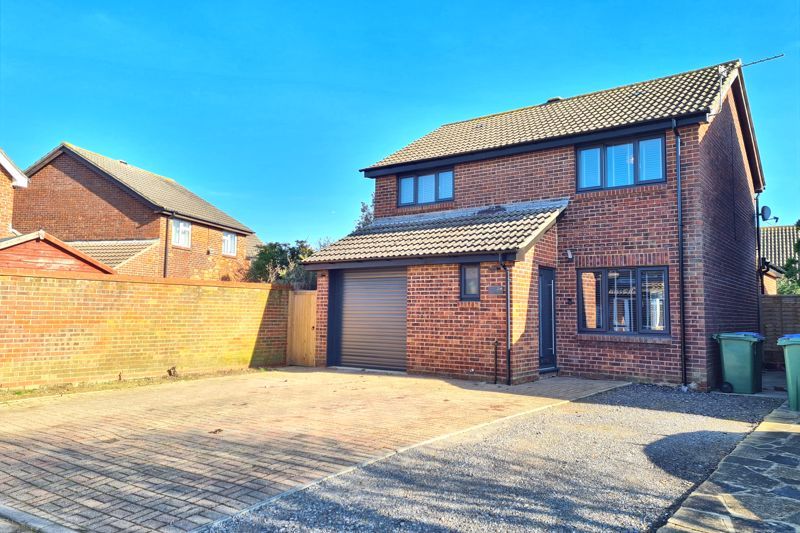 4 bed detached house for sale in Puffin Crescent, Stubbington, Fareham