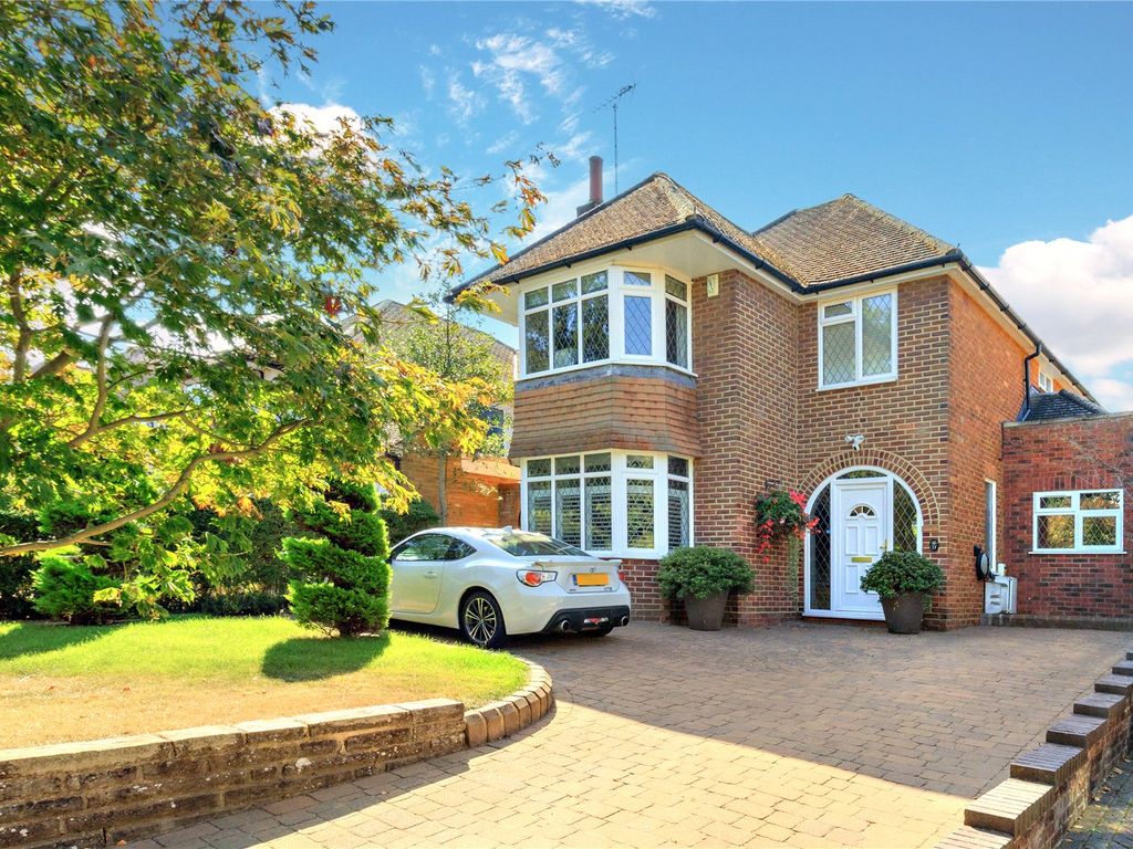 5 bed detached house for sale in Newberries Avenue, Radlett, Hertfordshire WD7, £1,495,000 Zoopla
