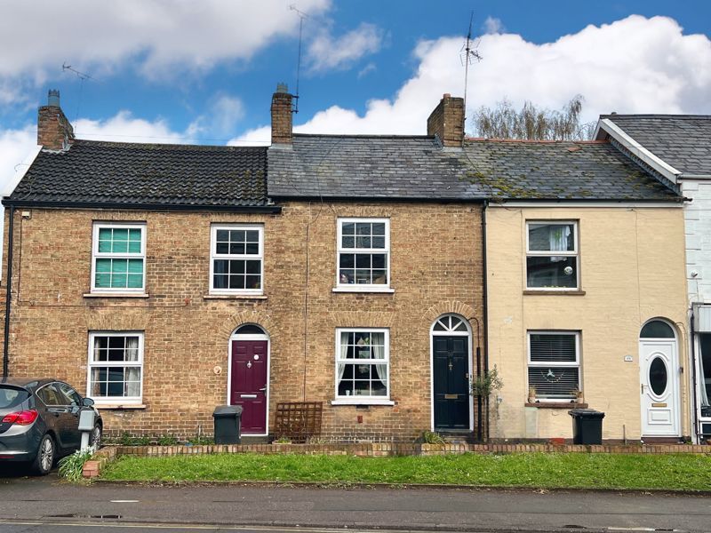 2 bed terraced house for sale in Staplegrove Road, Taunton TA1, £