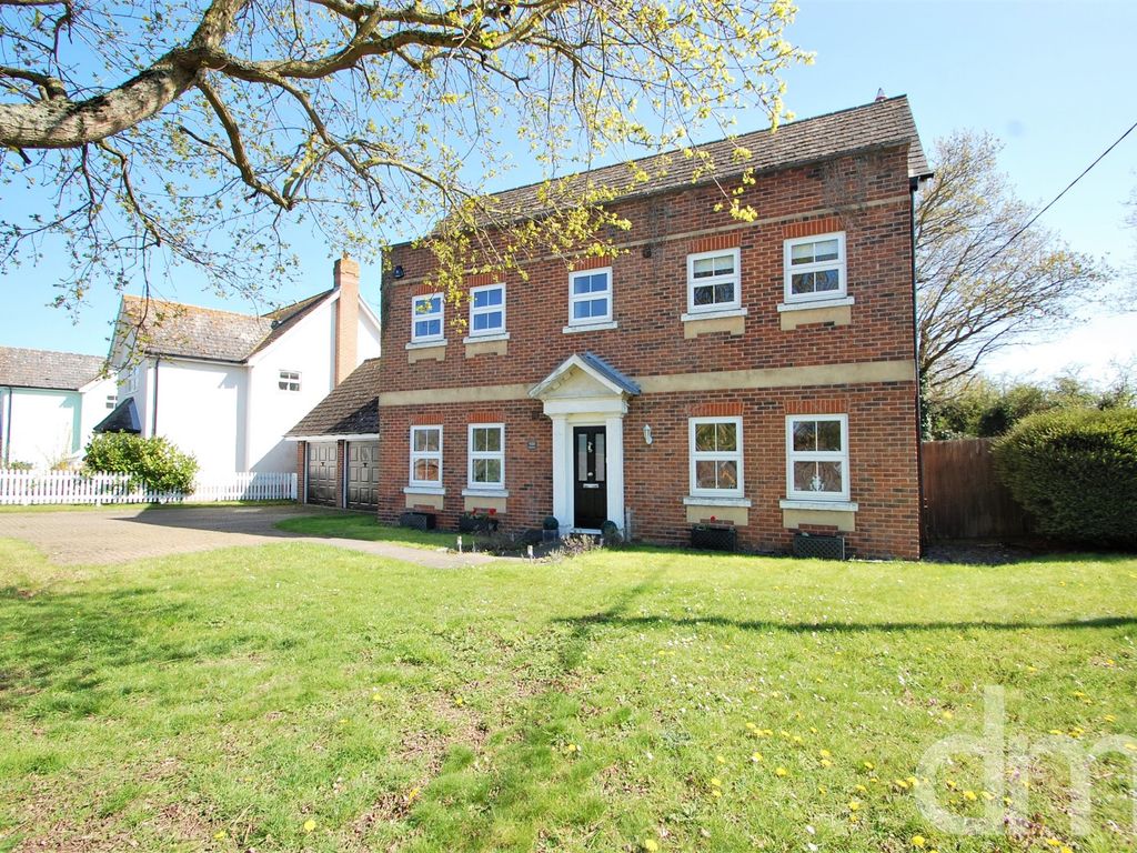 4 bed detached house for sale in Oak Road, Tiptree, Colchester CO5 Zoopla