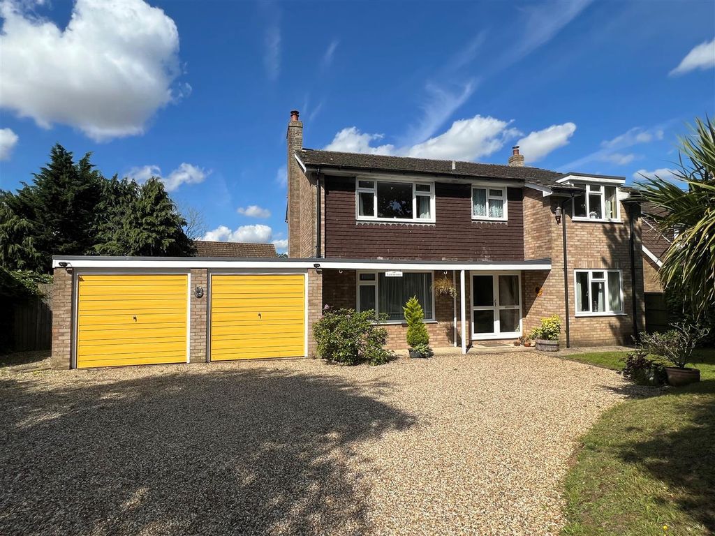 4 bed detached house for sale in Mary Lane, North Waltham, Basingstoke