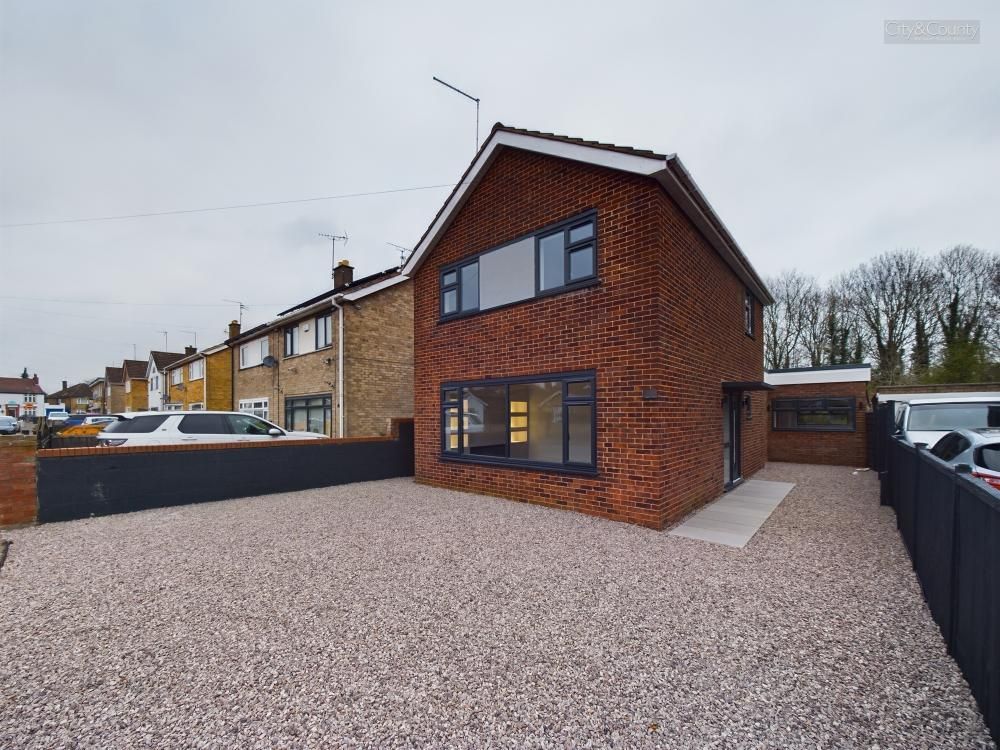 4 bed detached house for sale in Robert Avenue, Peterborough PE1, £