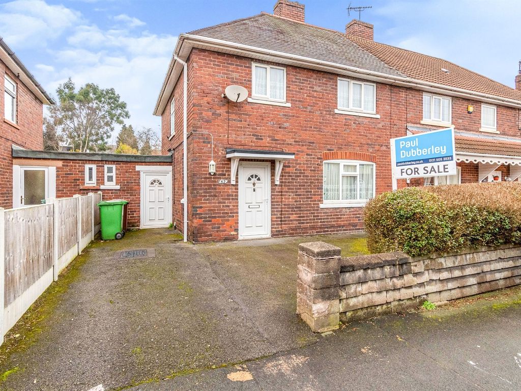 3 bed semidetached house for sale in Victory Avenue, Darlaston