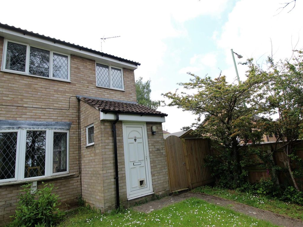 3 bed end terrace house for sale in Stowmarket Road, Needham Market