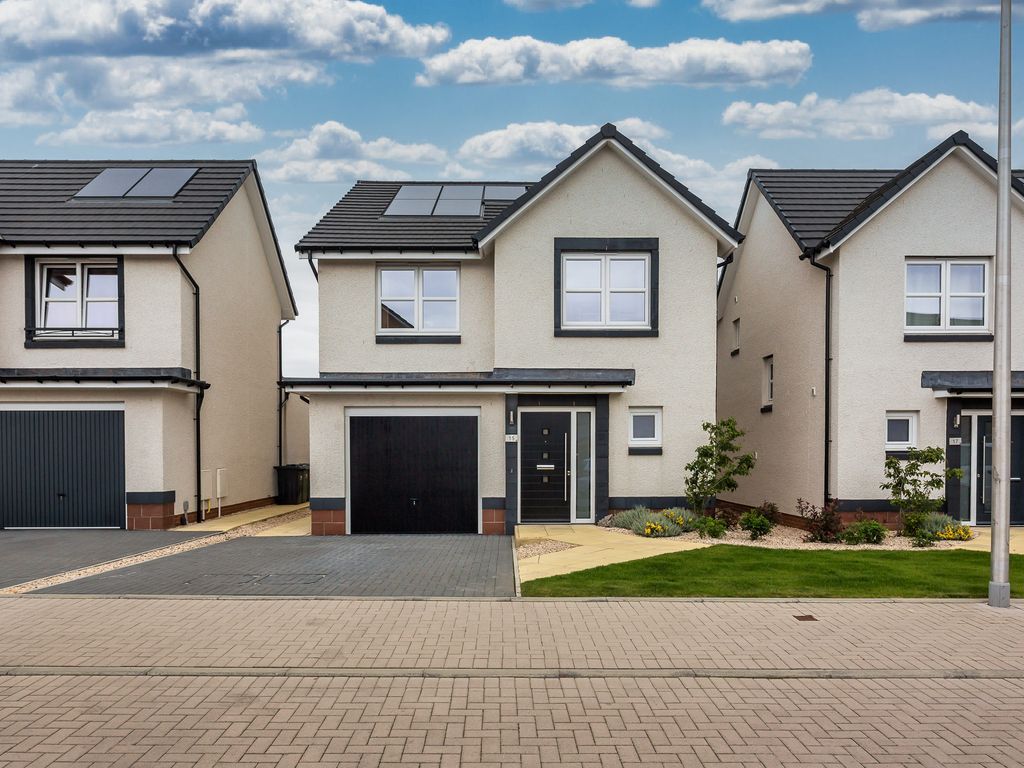 4 bed property for sale in Thurso Crescent, PA7 Zoopla