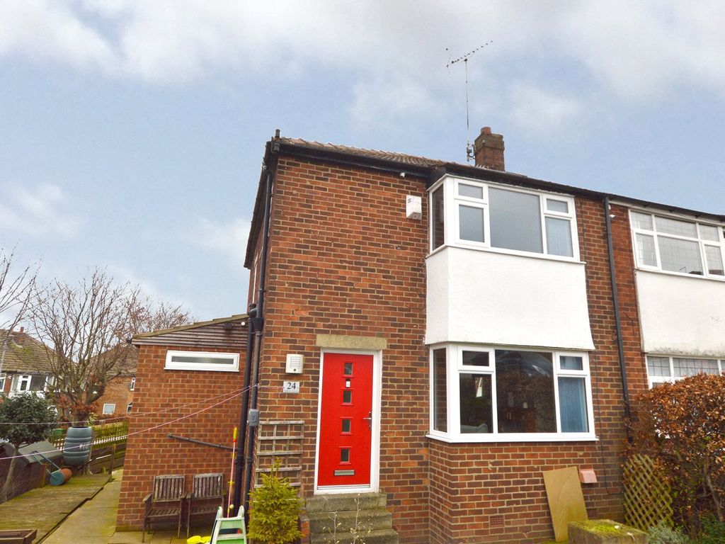 3 bed semidetached house for sale in Hillfoot Avenue, Pudsey, West