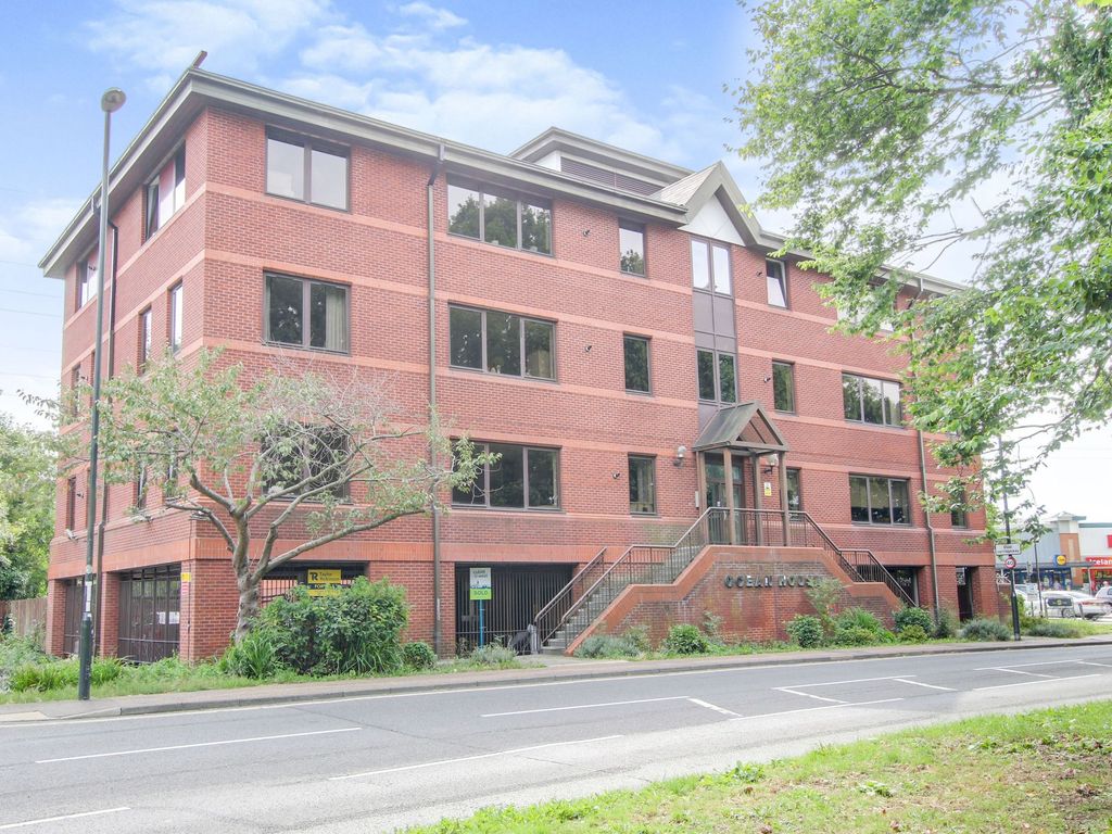 Hazelwick Avenue, Ocean House Hazelwick Avenue RH10  