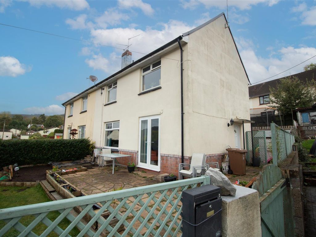 3 bed semidetached house for sale in Machen Close, Risca, Newport NP11