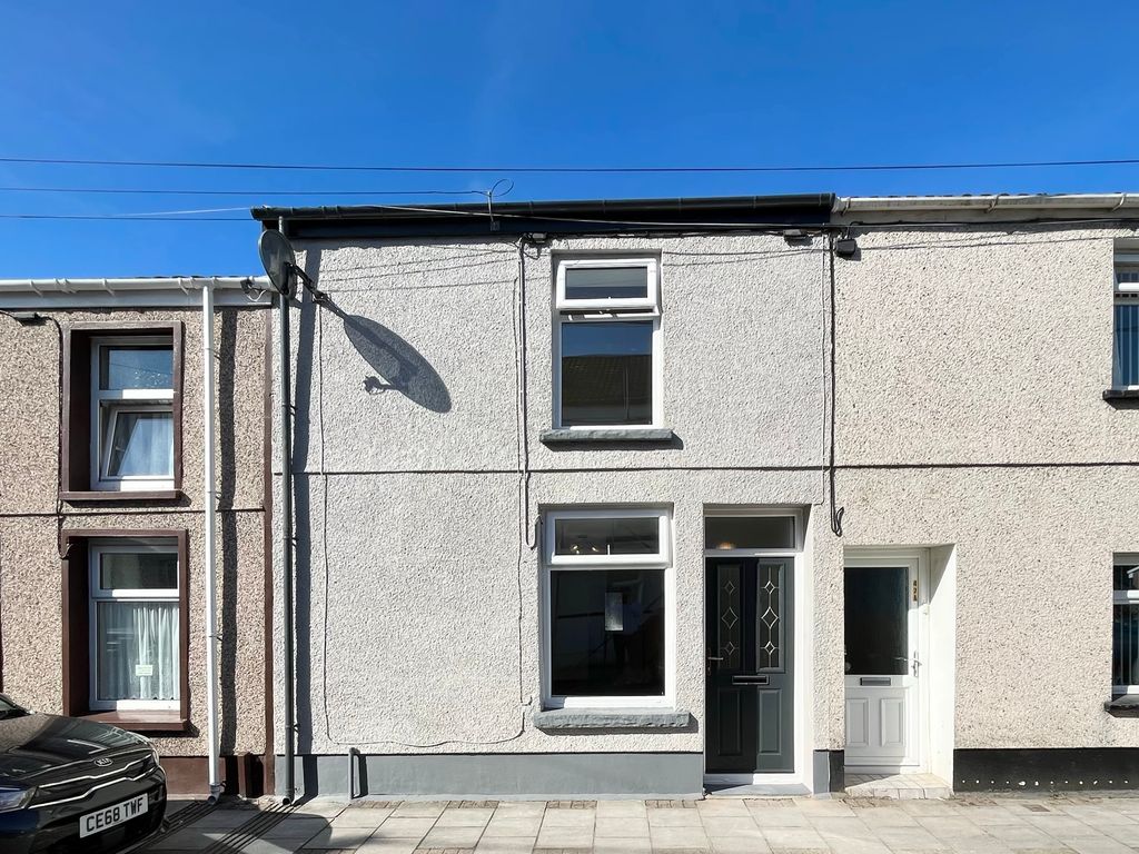 3 bed terraced house for sale in Bell Street, Aberdare, Mid Glamorgan ...