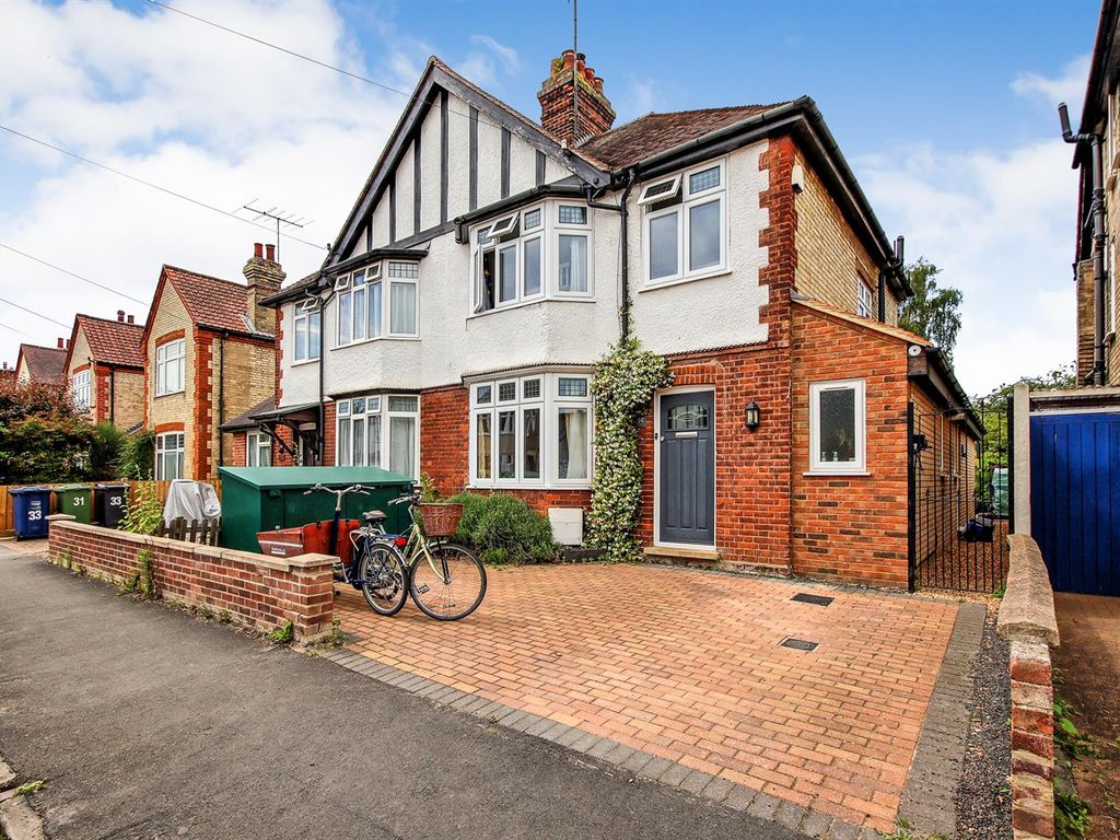4 bed semidetached house for sale in Leys Road, Cambridge CB4, £