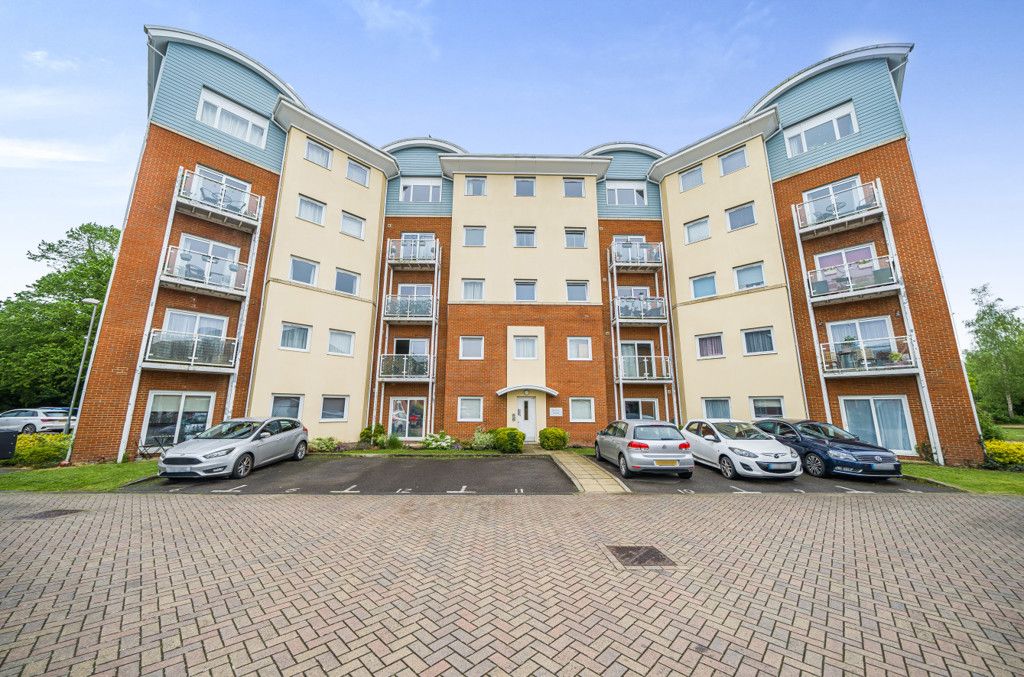 1 bed flat for sale in Yoxall Mews, Redhill, Surrey RH1 Zoopla