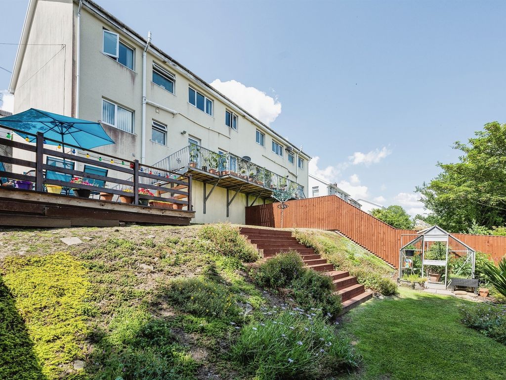 5 bed semidetached house for sale in Bwllfa Road, Ynystawe, Swansea