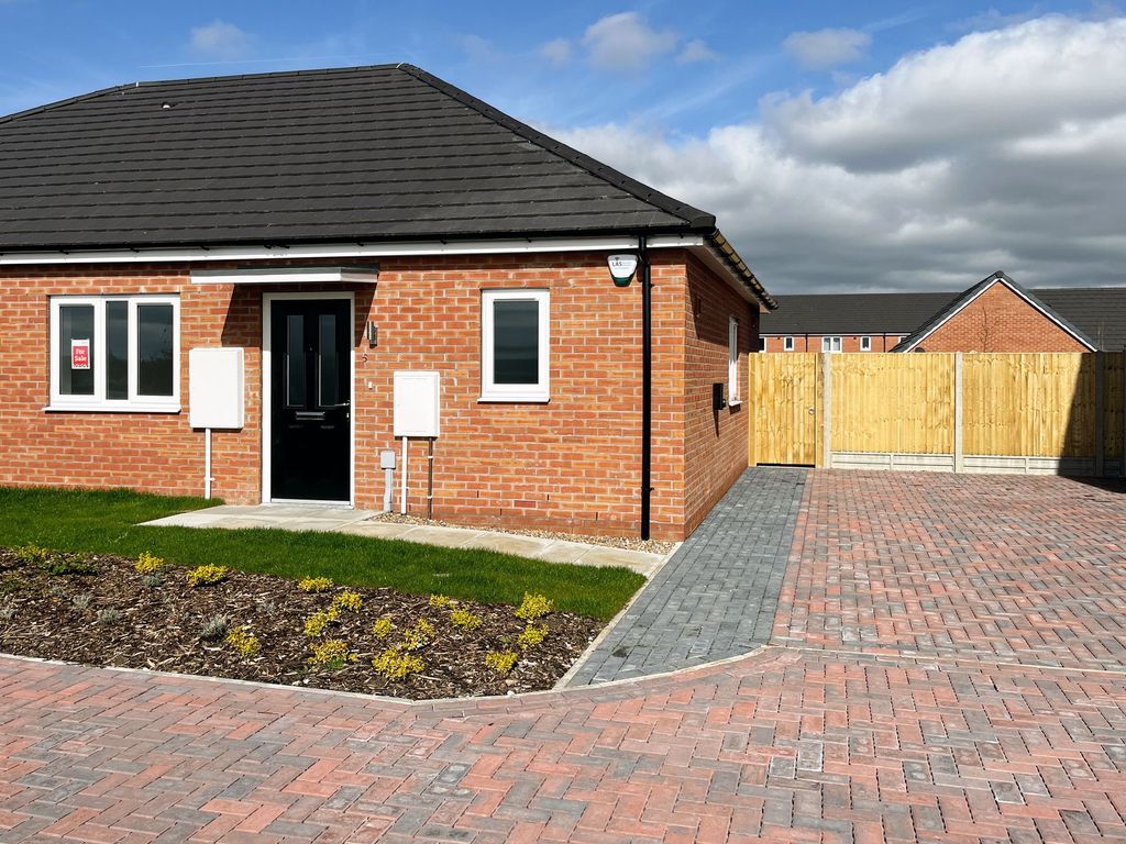 New home, 2 bed semidetached bungalow for sale in "The Beckingham