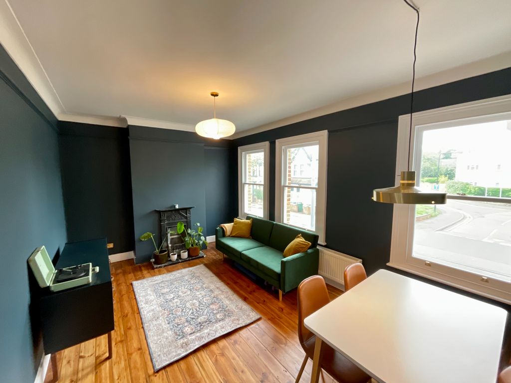 2 bed flat for sale in Blackhorse Road, London E17 Zoopla
