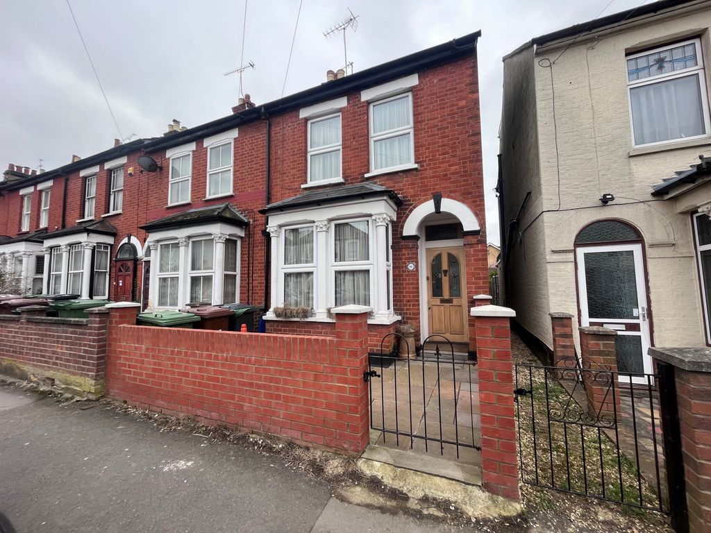 3 bed end terrace house for sale in Drayton Road, Borehamwood WD6 Zoopla