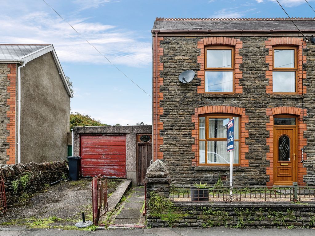 3 bed semidetached house for sale in Grove Road, Pontardawe, Neath