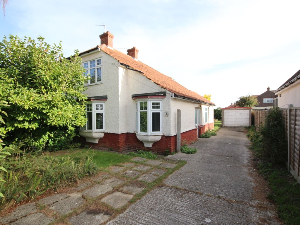 3 bed semidetached house for sale in Palmar Road, Allington ME16, £