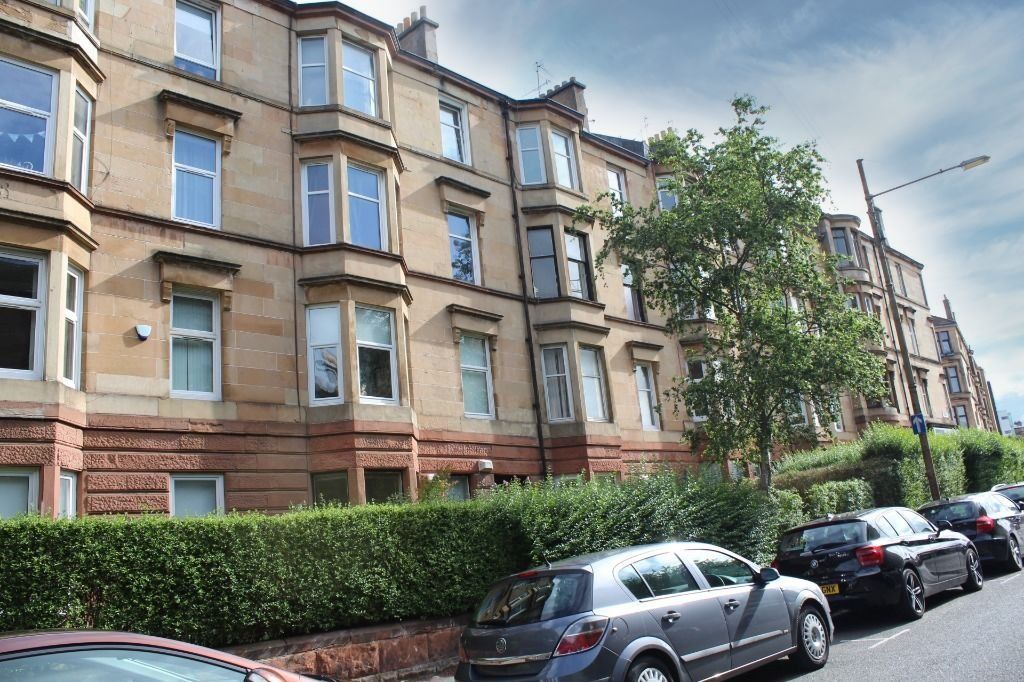 2 bed flat to rent in Lawrence Street, Dowanhill, Glasgow G11, £1,200