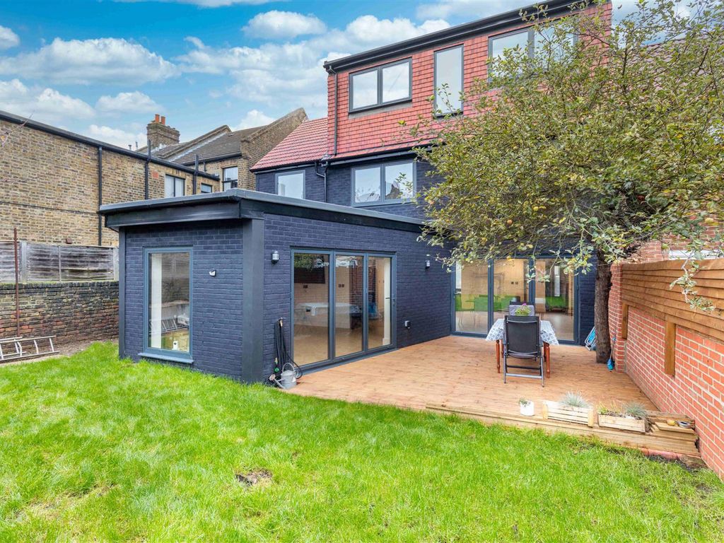 Compton Road, London NW10  