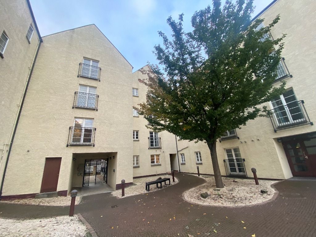 2 bed flat to rent in Easter Dalry Wynd, Dalry, Edinburgh EH11, £1,350