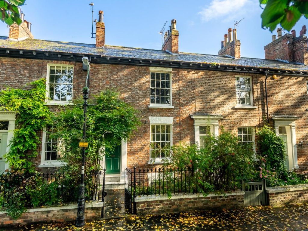 2 bed terraced house for sale in Dewsbury Terrace, York YO1