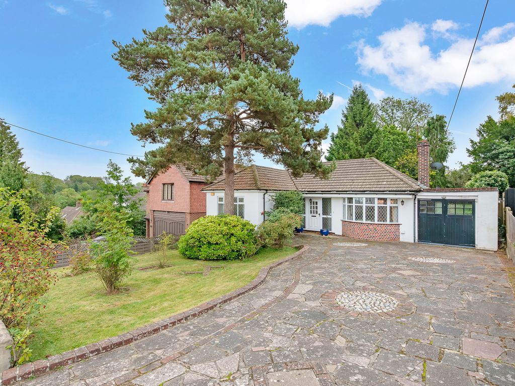 2 bed detached bungalow for sale in Keston Avenue, Old Coulsdon