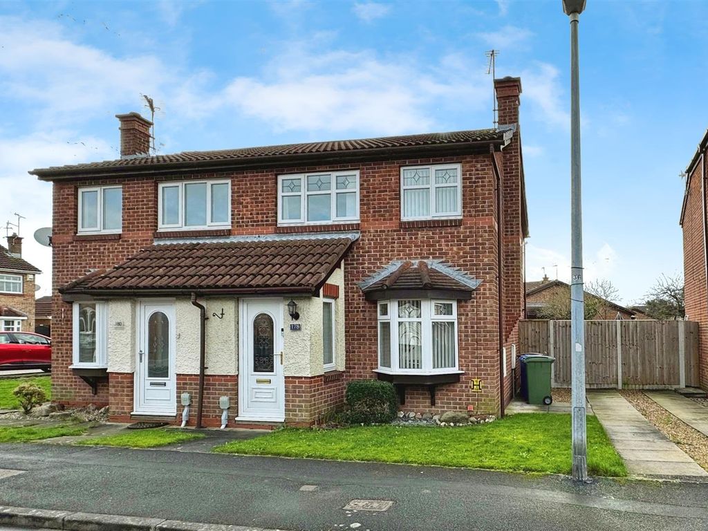 3 bed semidetached house for sale in Maplewood Avenue, Hull HU5, £