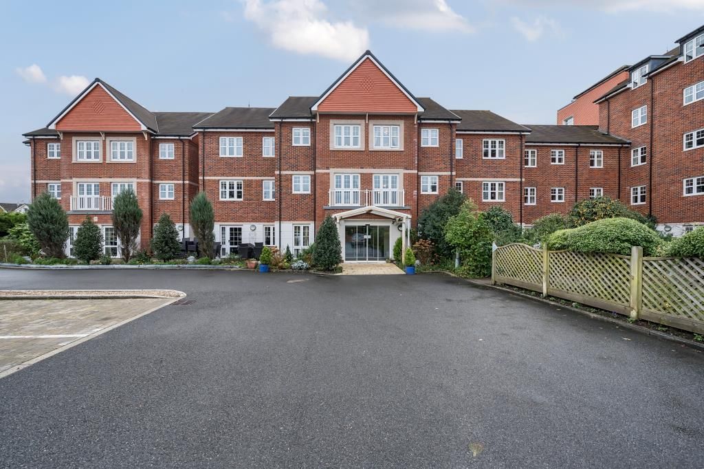 1 bed flat to rent in Maidenhead, Berkshire SL6, £1,500 pcm Zoopla