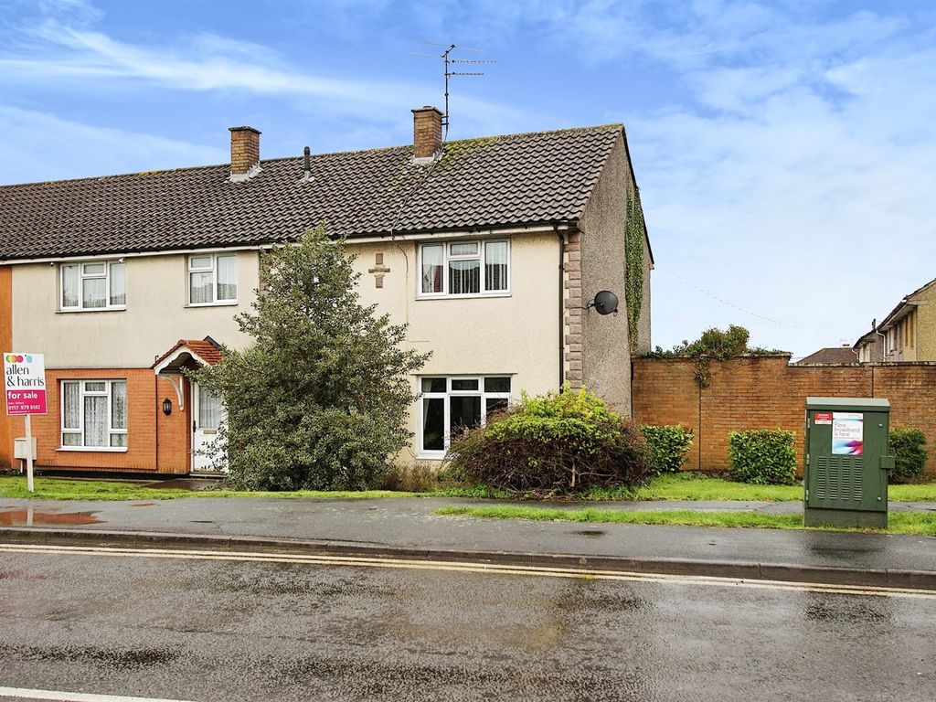 3 bed end terrace house for sale in Coniston Road, Patchway, Bristol