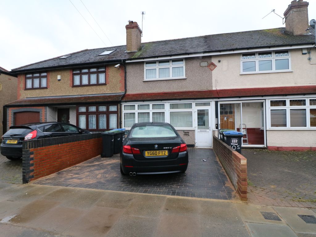 Leyburn Road London N18  