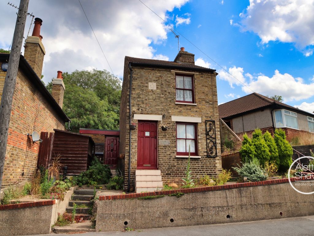 2 bed detached house for sale in Bridgen Road, Bexley DA5, £295,000